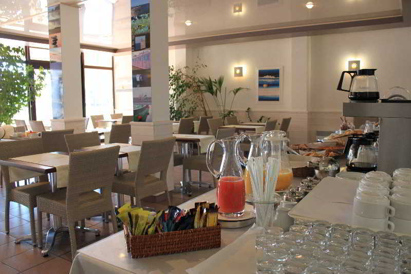 The Originals Boutique, Hotel Admiral'S, Les Sables-dʼOlonne Exteriör bild
