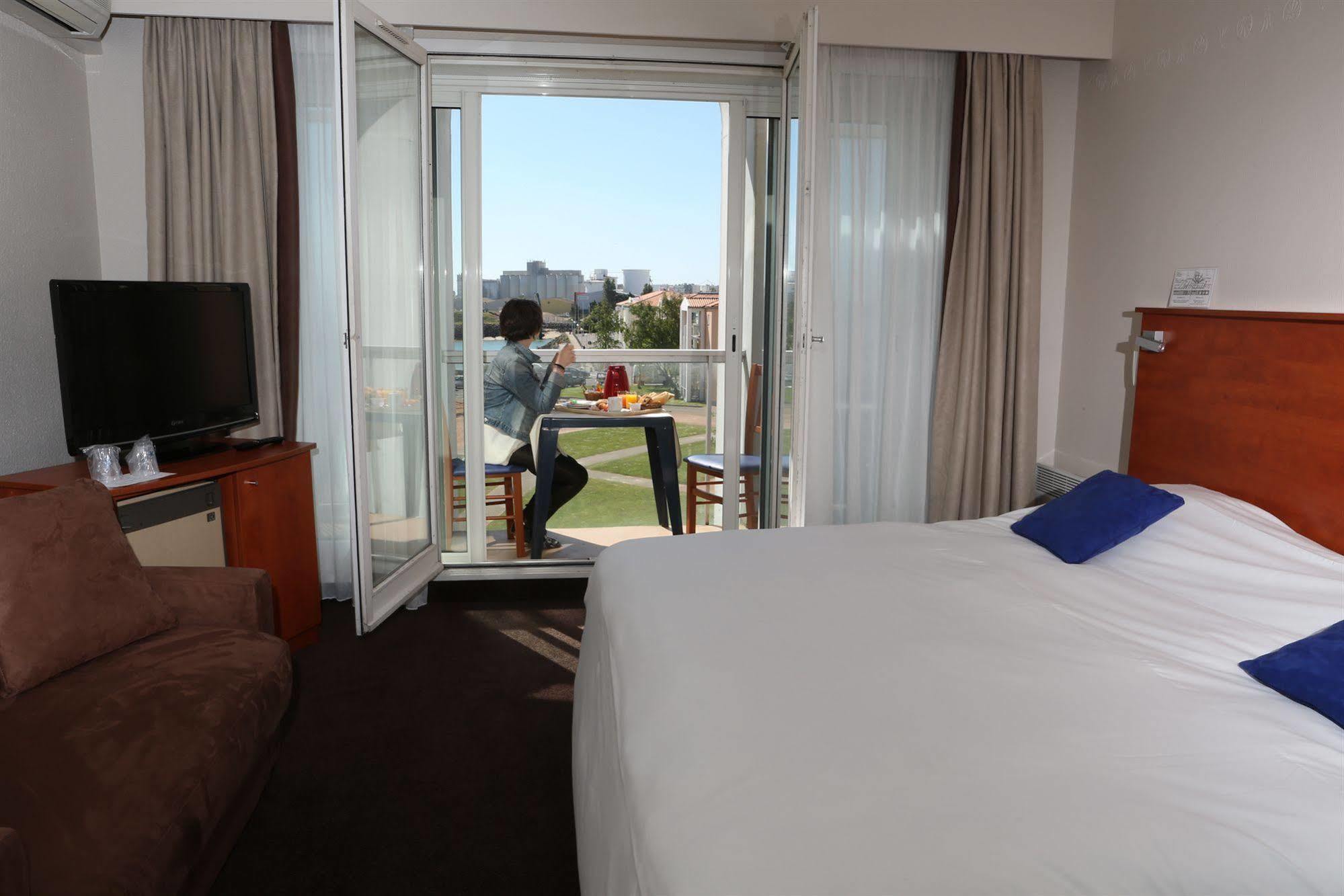 The Originals Boutique, Hotel Admiral'S, Les Sables-dʼOlonne Exteriör bild